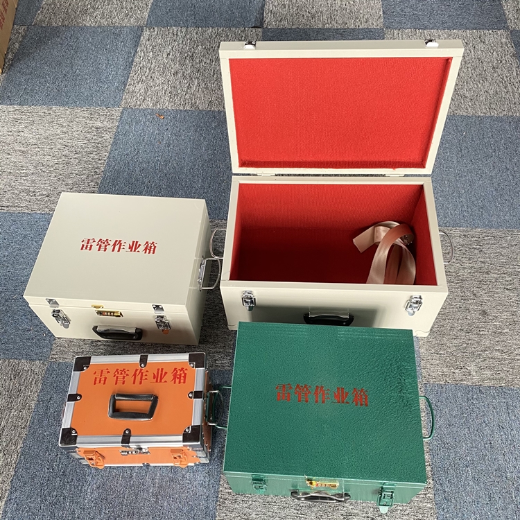 黄山爆破工程作业箱如何选择？玻璃钢与传统材质的全面对比